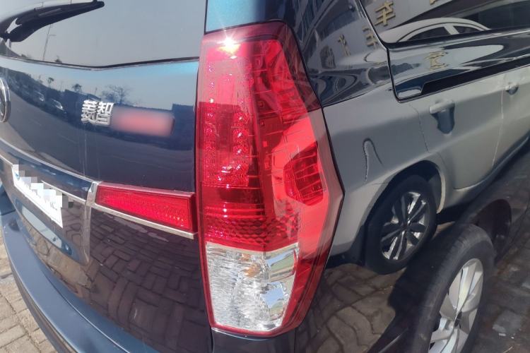 Used FORTHING Lingzhi PLUS 2021 Travel Edition 2.0L Manual Luxury 7-Seater
