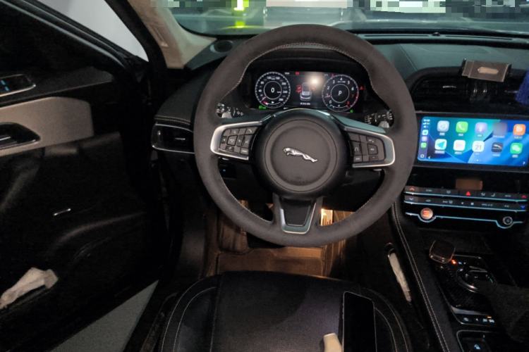 Used Jaguar F-PACE 2020 2.0T Rally Edition Steering Wheel