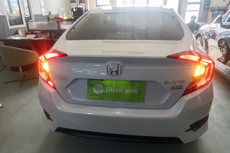 Used Honda Civic 2016 220TURBO Manual Luxury Edition