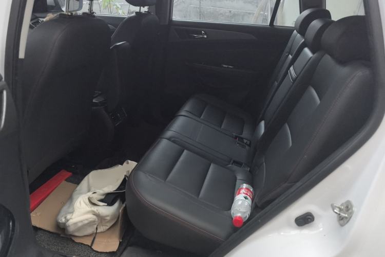 Used Changan CS75 2017 Shangkui Edition 1.5T Manual Fengxiang Model
