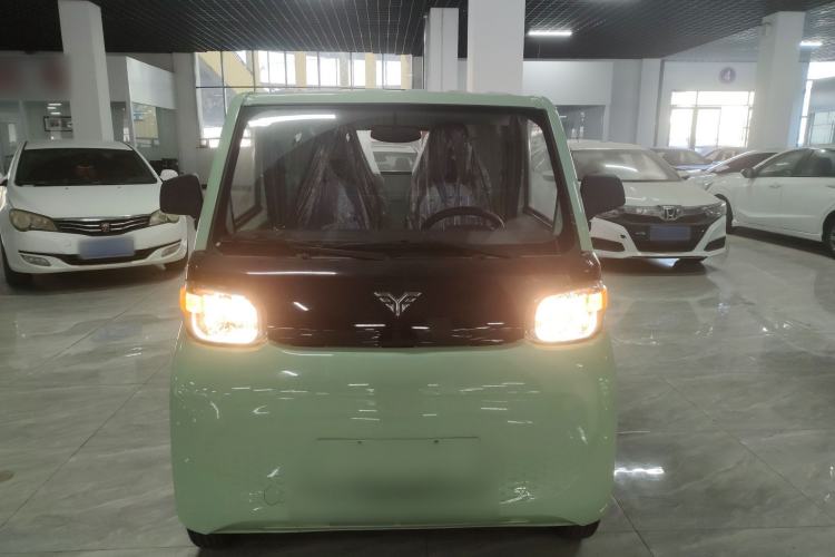 Used REACH MINI Truck 2025 Model 150 km Flatbed—Aggressive Edition
