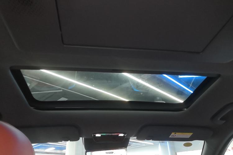 Used Dongfeng eπ eπ008 2024 636Max All-Electric Version 6 Seats
