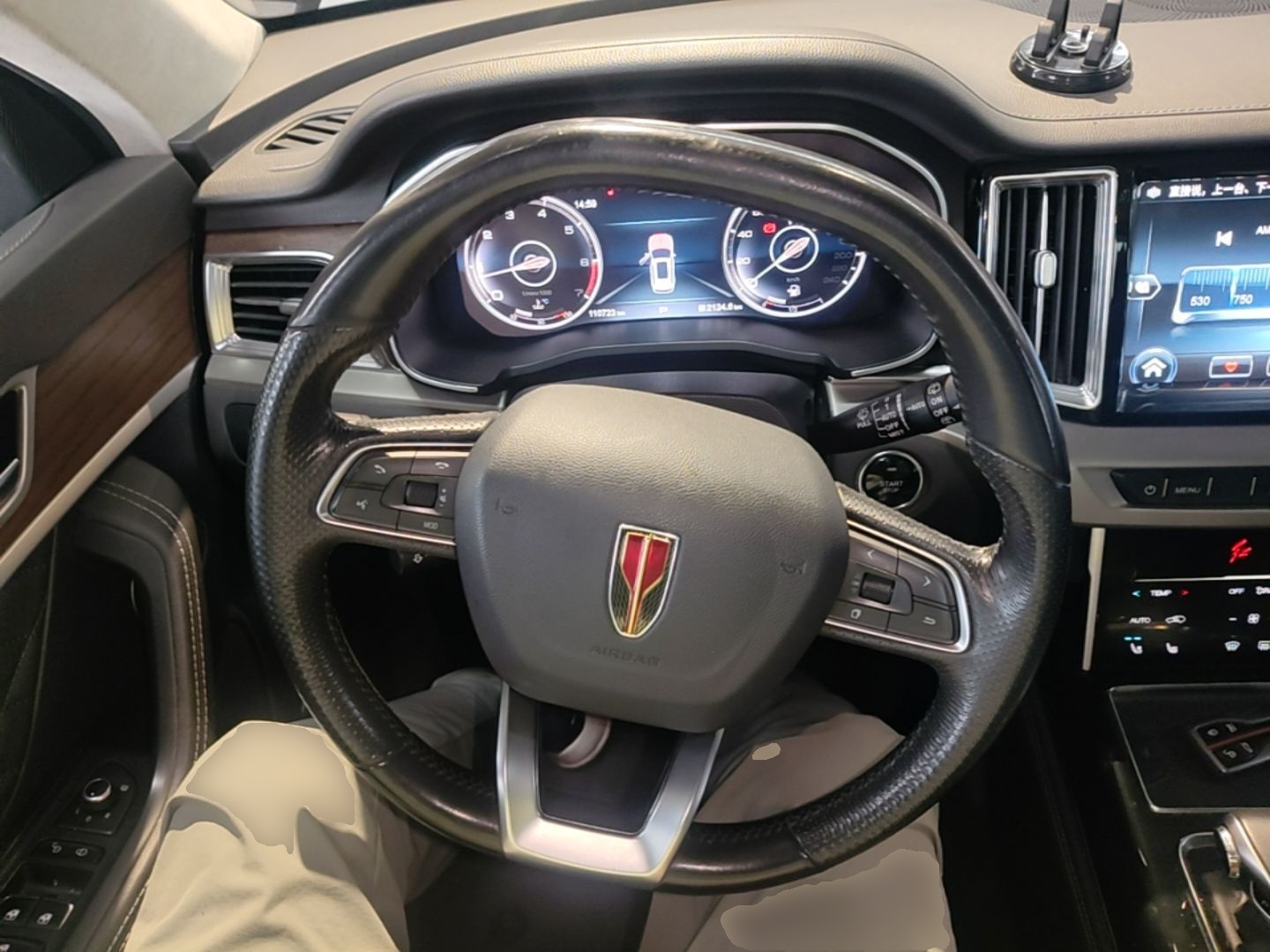 Hongqi HS7 2022 3.0T Automatic All-Wheel Drive ZhiLian Flagship Edition Five Seats — снимка 13