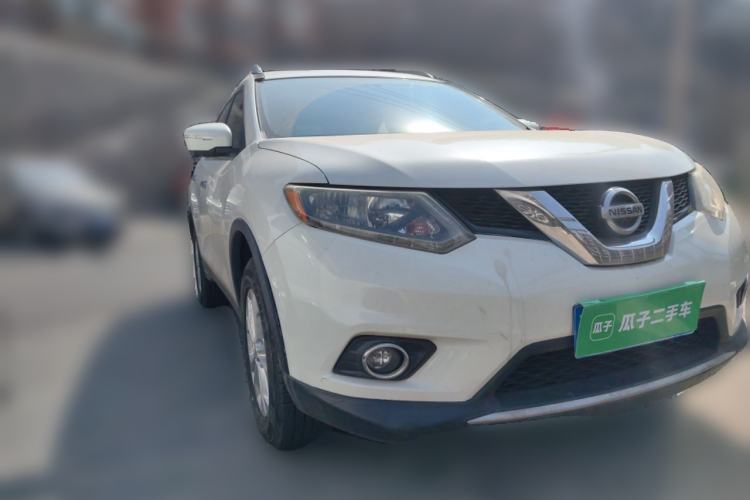 Used Nissan X-Trail 2014 2.0L CVT Comfort Edition 2WD Front Right 45 Deg