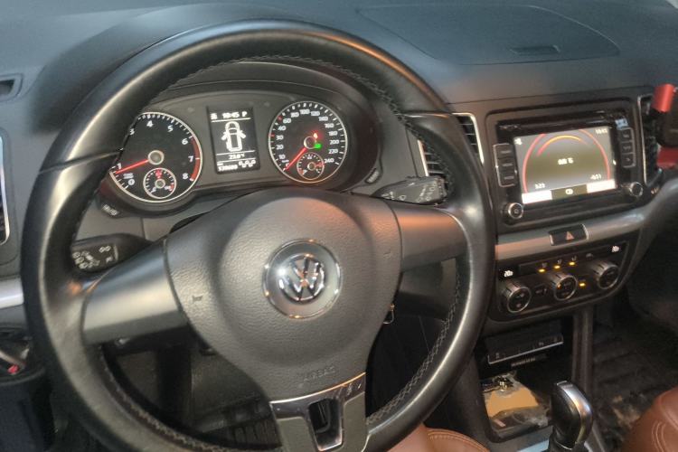 Used Volkswagen Sharan 2014 2.0 TSI Standard Model Steering Wheel