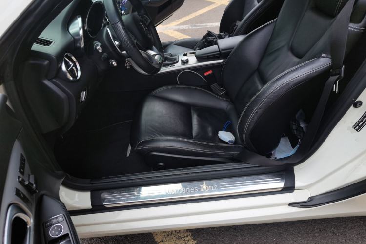 Used Mercedes-Benz SLK-Class 2011 SLK 200 Fashion Model Left Front Seat