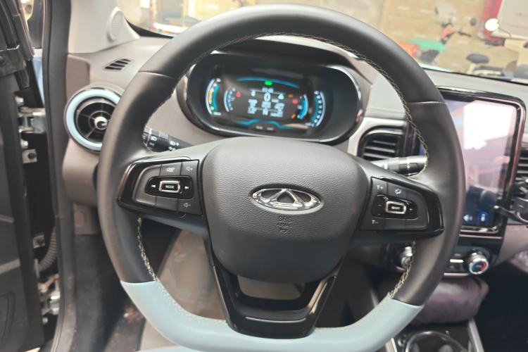Used Chery QQ Little Ant 2022 Sweet Pink Edition Half-Sugar Version Lithium Iron Phosphate 29.2 kWh 30 kW 301 km Steering Wheel