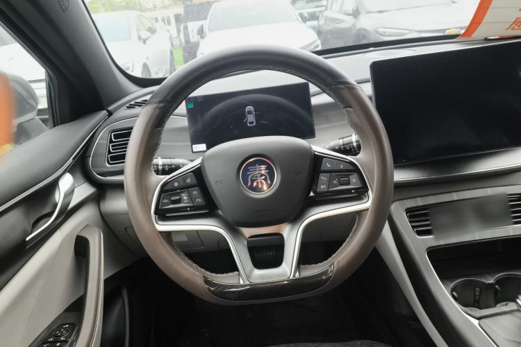 Used BYD Qin PLUS 2023 Champion Edition EV 610KM Excellence Model Steering Wheel