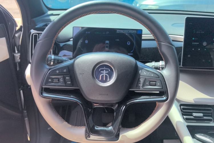 Used BYD Song Pro New Energy 2024 HONOR Edition DM-i 71KM Leading Model Steering Wheel