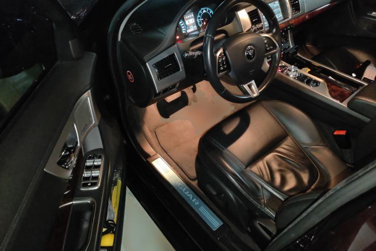 Used Jaguar XF 2014 XF 2.0T Luxury Edition
