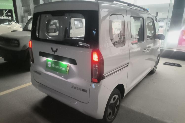 Used Wuling Zhiguang New Energy 2025 Model 305km Ambitious Edition Rear Right 45 Deg