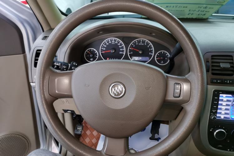 Used Buick GL8 2014 2.4L Classic Edition
