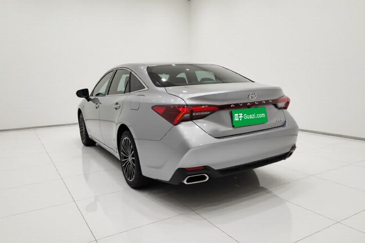 Used Toyota Avalon 2019 2.0L XLE Premium Edition China VI Exterior 3