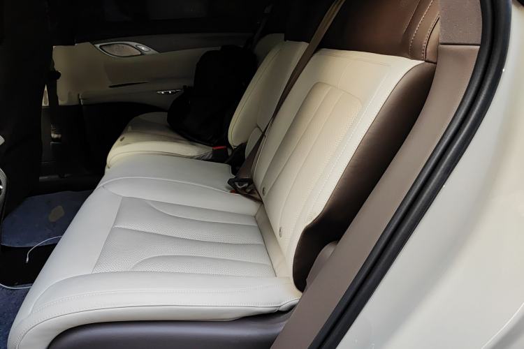 Used IM LS7 2023 90 kWh Elite Rear-Drive Version
