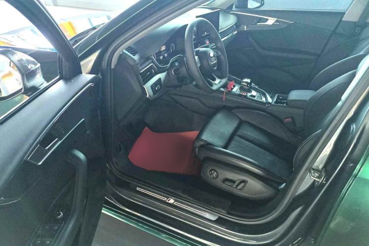 Used Audi A4L 2020 40 TFSI Luxury Dynamic Model