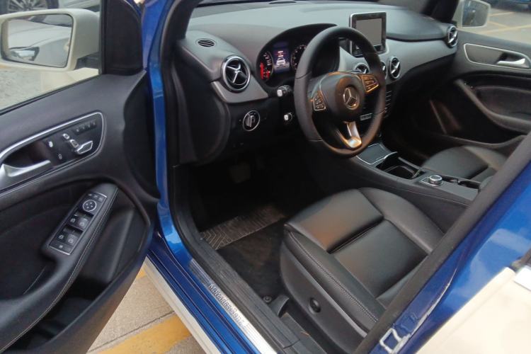 Used Mercedes-Benz B-Class 2015 B 200 Fashion Model Driver Seat