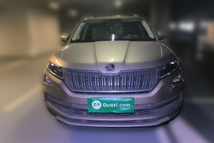 Used Skoda Kodiaq 2019 Facelifted TSI330 7-Seater Two-Wheel-Drive Luxury Enjoyment Edition China VI Standard
