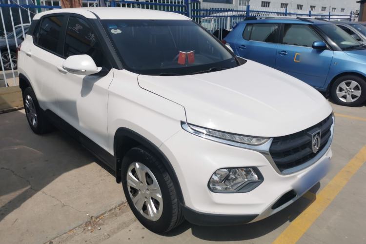 Used Baojun 510 2017 1.5L manual Comfort trim