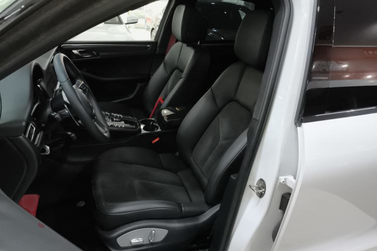 Used Porsche Macan 2021 Macan 2.0T
