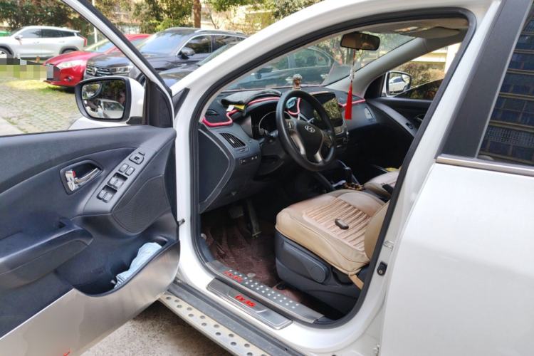 Used Hyundai ix35 2015 2.0L Automatic 2WD Smart Version China V Standard
