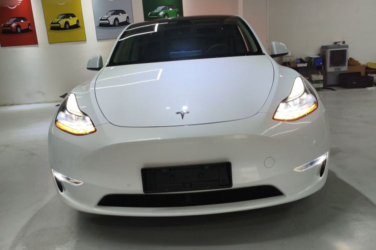 Used Tesla Model Y 2023 Long-Range All-Wheel-Drive Version
