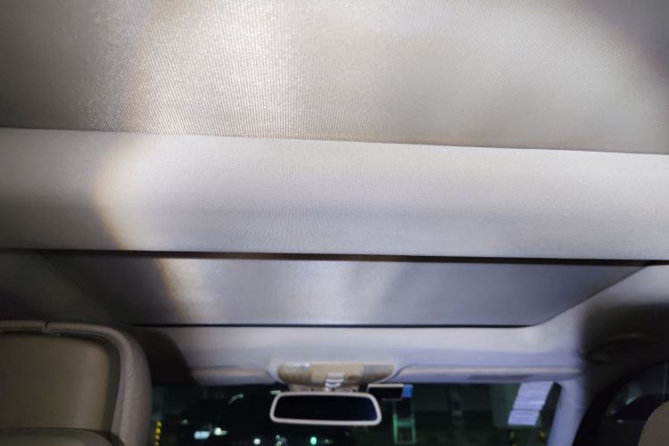 Used Mercedes-Benz E-Class 2010 E 300 L Fashion Model