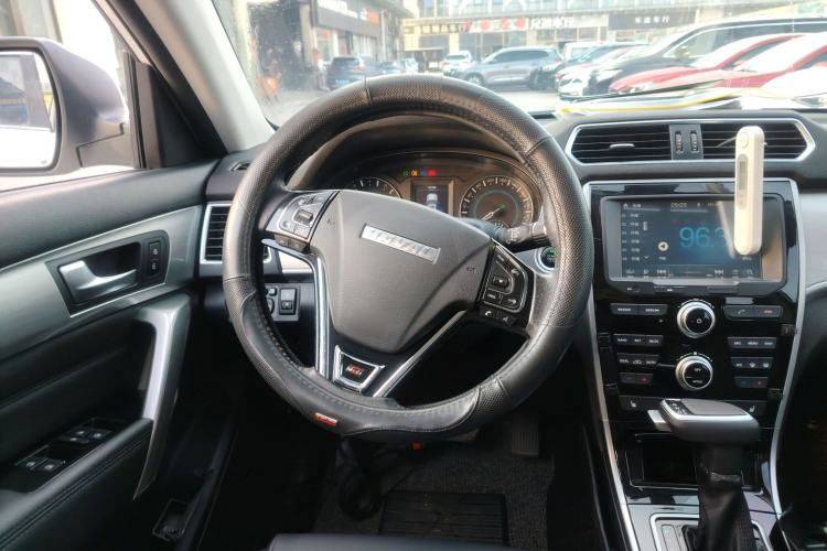 Used Haval H2 2017 Red-Label 1.5T Automatic Two-Wheel Drive Luxury Model