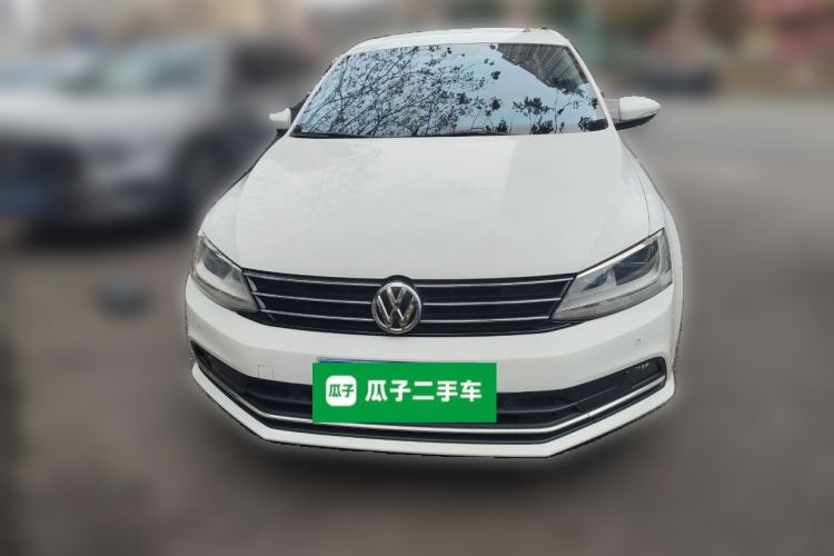 Used Volkswagen Sagitar 2015 230TSI Automatic Luxury Model