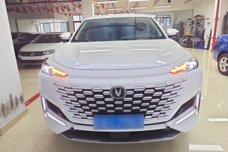 Used CHANGAN UNI-K 2021 2.0T All-Wheel Drive Prestige Version Front