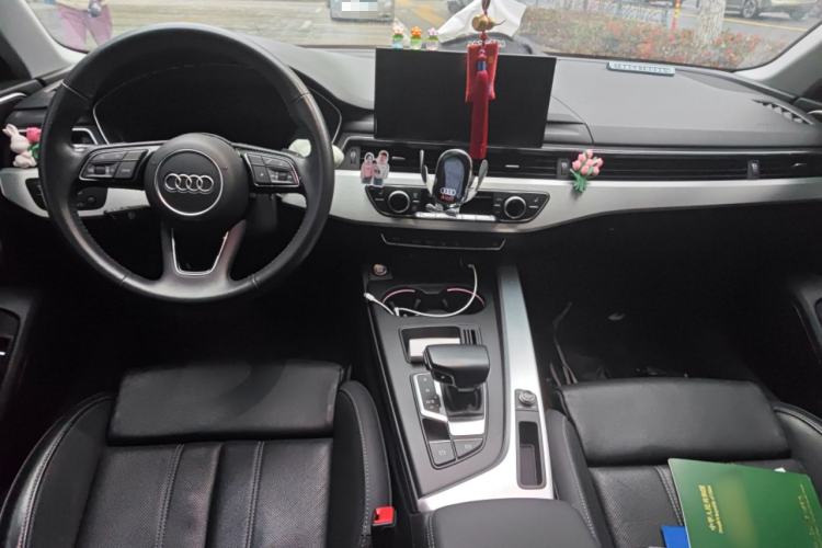 Used Audi A4L 2020 40 TFSI Luxury Dynamic Model
