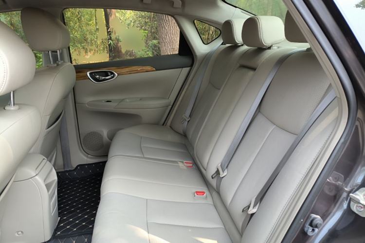 Used Nissan Sylphy 2014 1.6XV CVT Deluxe Edition Left Rear Seat
