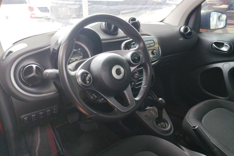 Used smart fortwo 2018 1.0L 52kW Hardtop Passion Edition China V Standard