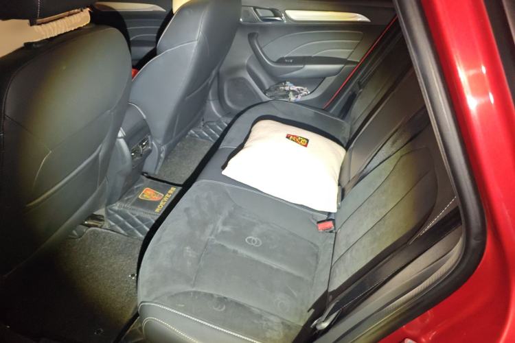 Used Roewe i6 New Energy 2017 45T Hybrid Connective Smart Luxury Edition