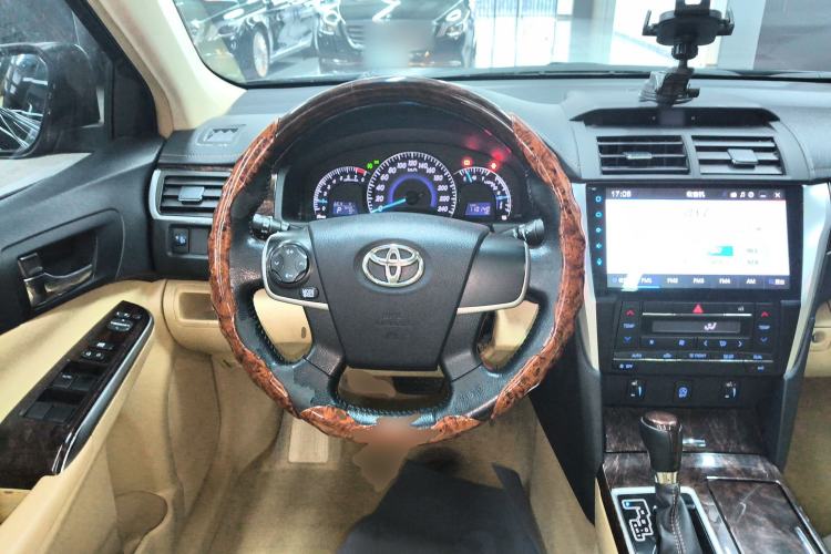 Used Toyota Camry 2016 2.0G 10th Anniversary Leading Edition