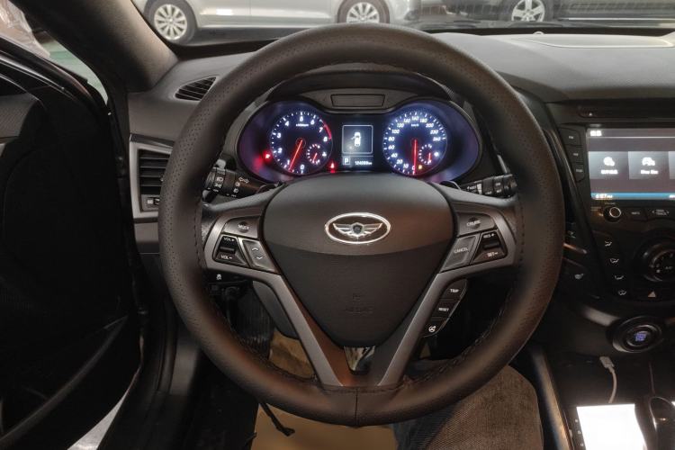 Used Hyundai Veloster 2015 1.6T Automatic Luxury Edition