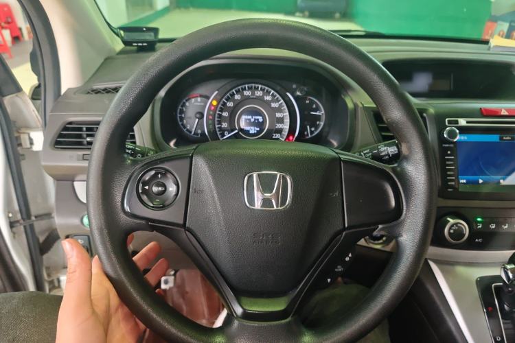 Used Honda CR-V 2012 2.0L two-wheel drive urban version
