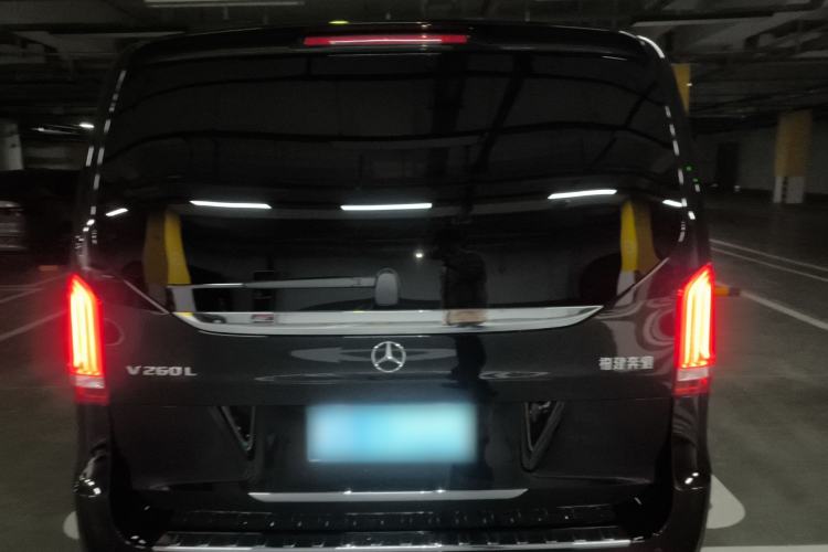 Used Mercedes-Benz V-Class 2022 V 260 L Long-wheelbase Luxury Edition Rear