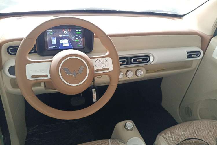 Used Wuling Hongguang MINIEV 2024 3rd Generation 215km Youth Edition