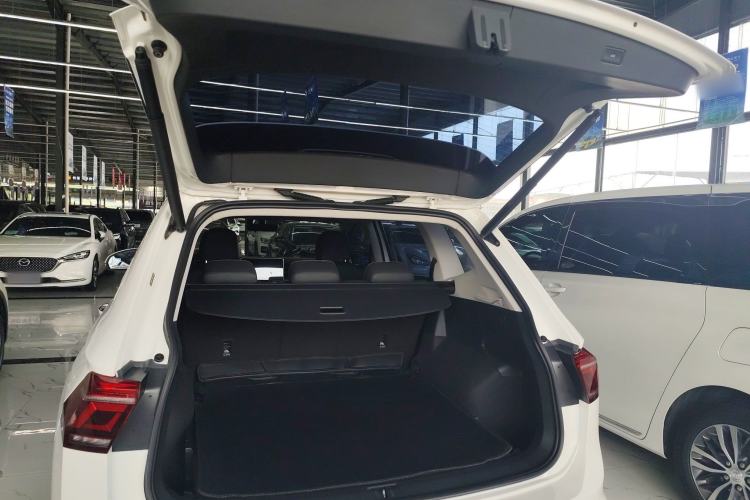 Used Volkswagen Tiguan L 2022 330TSI Automatic Two-Wheel Drive R-Line Enhanced Edition
