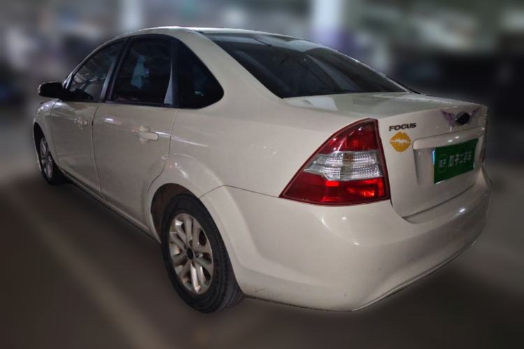 Used Ford Focus 2013 Sedan Classic 1.8L Manual Base Model