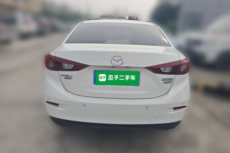 Used Mazda 3 Axela 2016 Sedan 1.5L Automatic Comfort Model