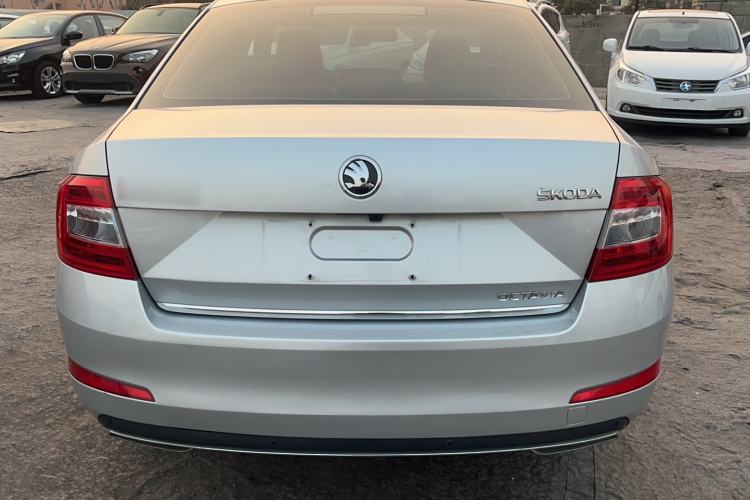 Used Skoda Octavia 2016 1.6L Automatic Smart Drive Edition