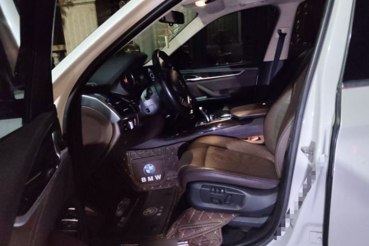 Used BMW X5 2017 xDrive28i
