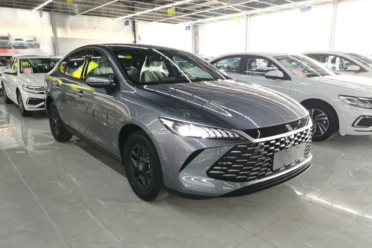 Used BYD Qin PLUS  Front Right 45 Deg