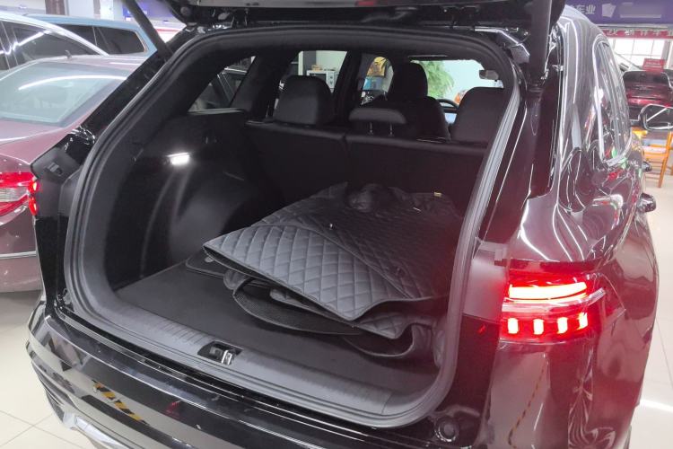 Used Geely Auto Monjaro L 2024 2.0TD DCT EVO Two-Wheel Drive Long-Range Version Trunk