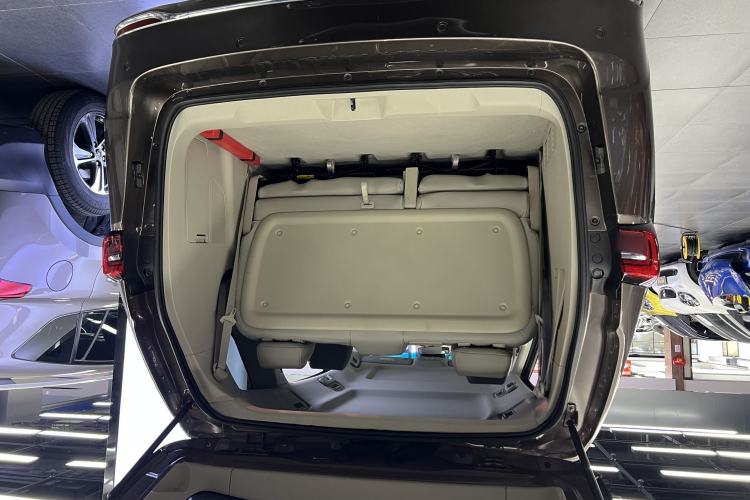 Used Buick GL8 2020 Land Cruiser Executive Class 652T Comfort Model