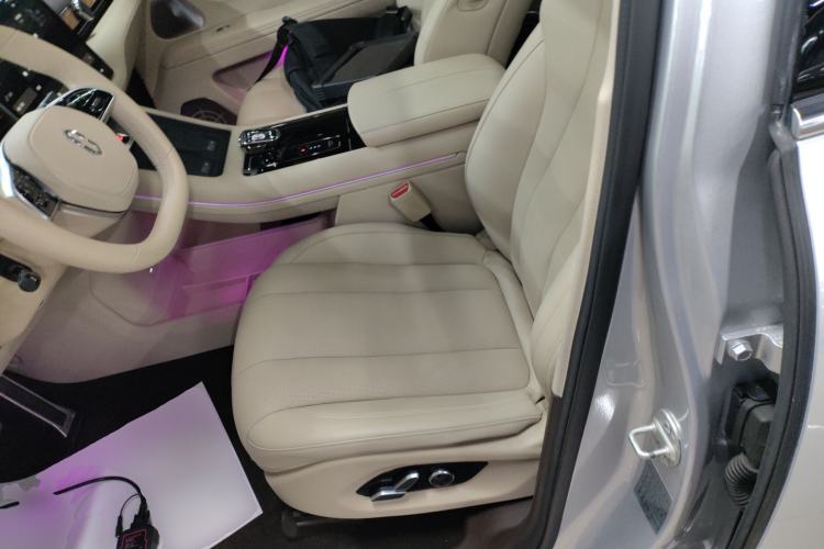 Used Hima AITO M7 2024 1.5T Intelligent Driving 4WD Max Edition 5 Seats
