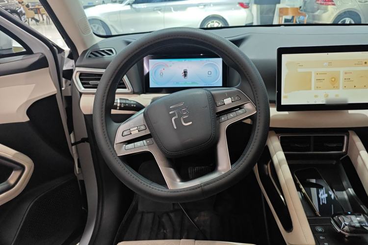 Used BYD Yuan UP 2024 401 km Active Version Steering Wheel