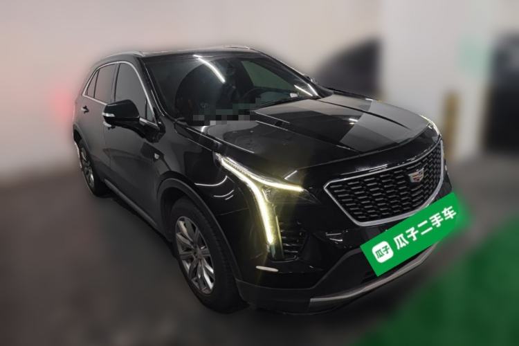 Used Cadillac XT4 2021 28T Two-Wheel Drive Leading Version Front Right 45 Deg