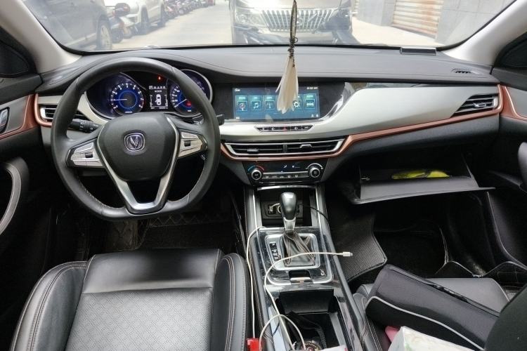 Used CHANGAN Eado 2018 1.6L GDI Automatic Trendy Model China V Standard Interior 2